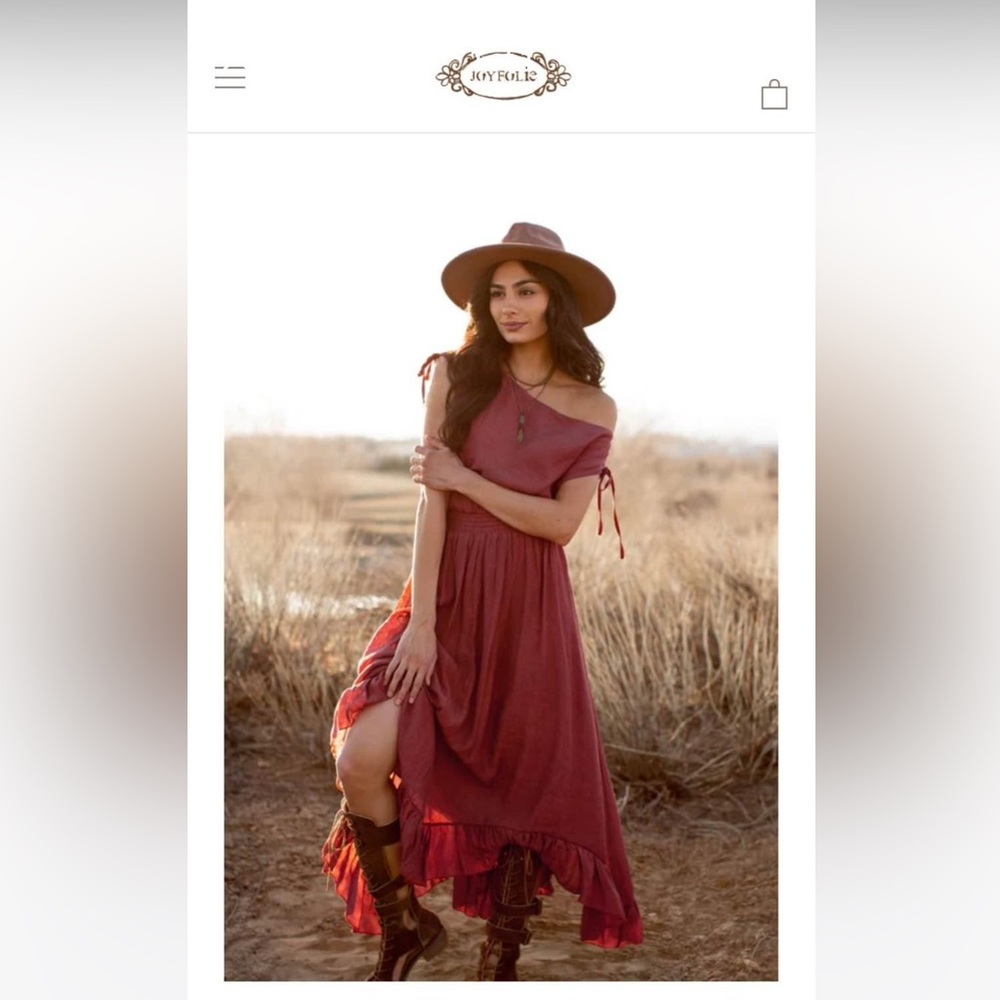 Joyfolie Gia Mesa Rose dress. NWT
